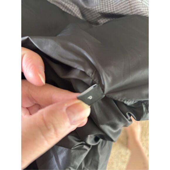 Theory Women's Jacket Grey Multi Glen Plaid Shawl Puffer Coat Size P - Picture 3 of 10